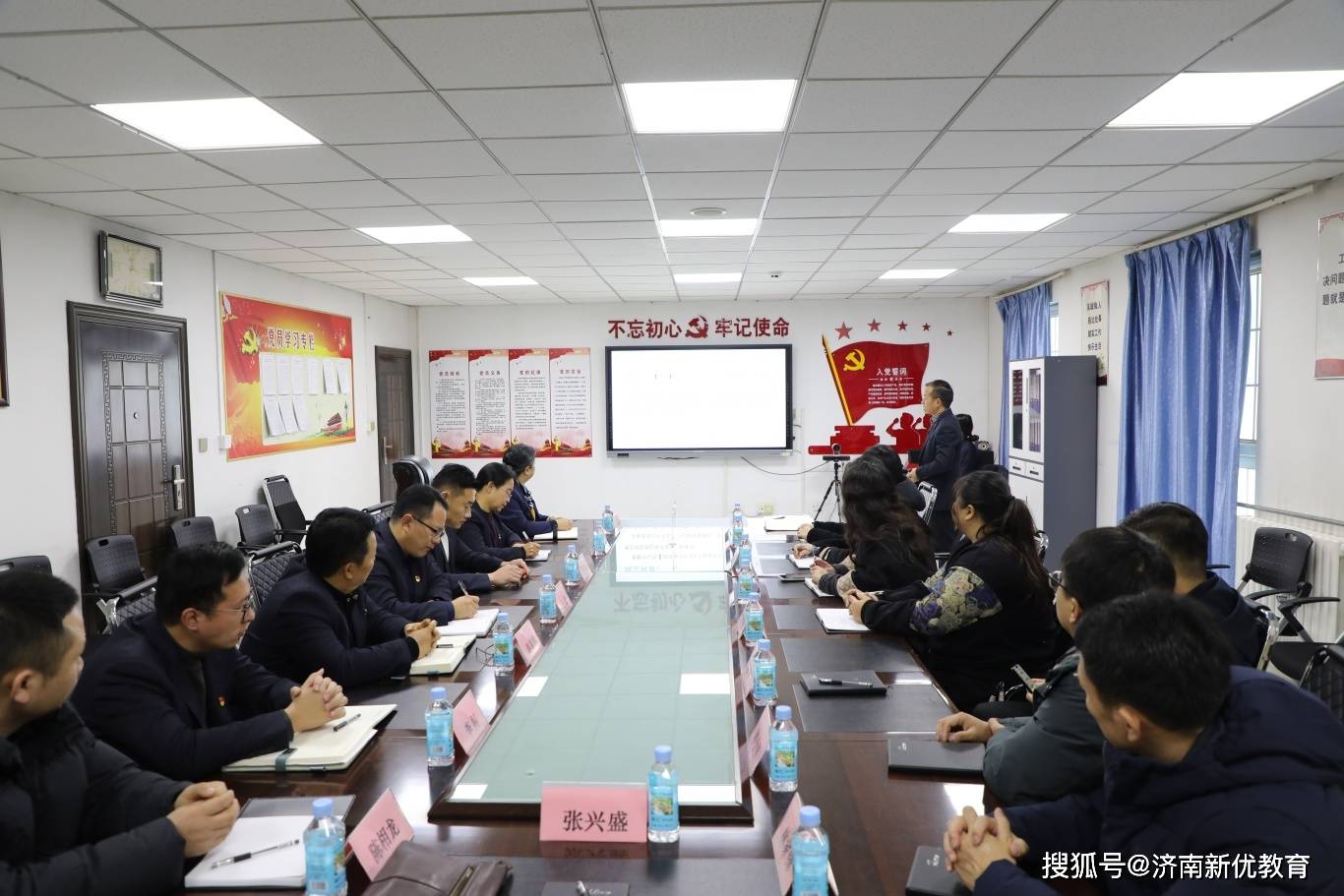 家校携手共筑膳食安全 ——济南世纪英华实验学校膳食监督家长委员会成立仪式圆满举行(图1)