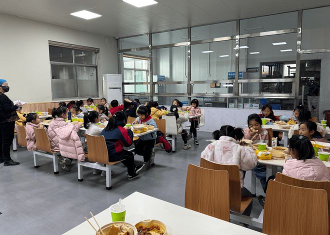 良好饮食习惯的“黄金法则”：桃园南路小学组织饮食安全宣传活动(图2)