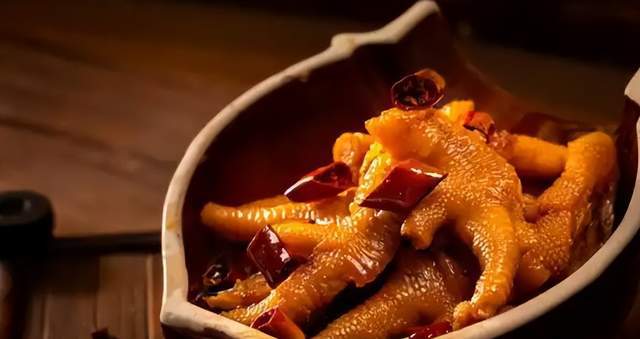 三亿体育APP：告别单打独斗餐饮新趋势下的共赢密码(图6)